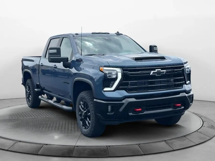 2025 Chevrolet Silverado 2500HD LT photo 1