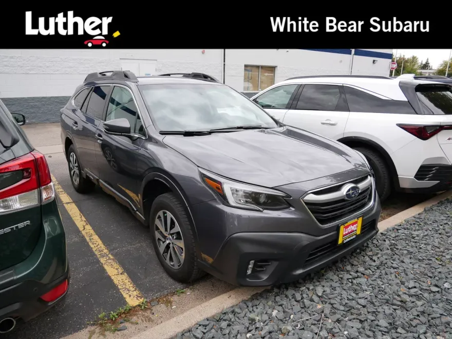 2020 Subaru Outback Premium photo 1