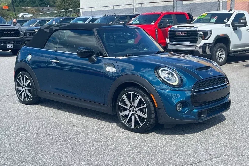 2021 Mini Cooper S Convertible photo 1