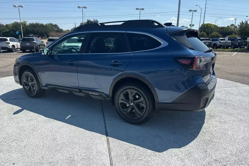 2021 Subaru Outback Onyx Edition XT photo 1