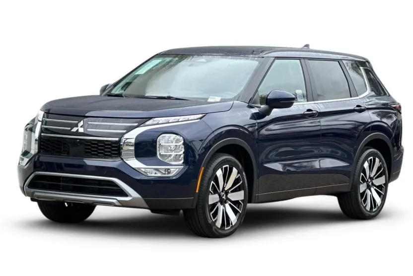 2025 Mitsubishi Outlander SE photo 1