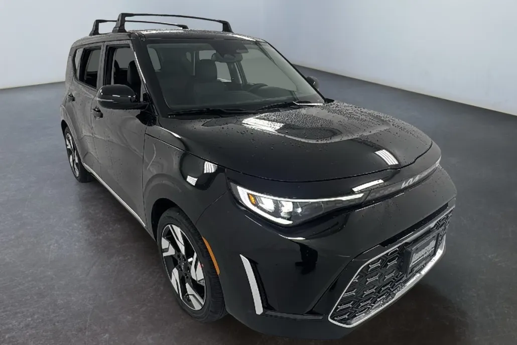 2025 Kia Soul GT-Line photo 1