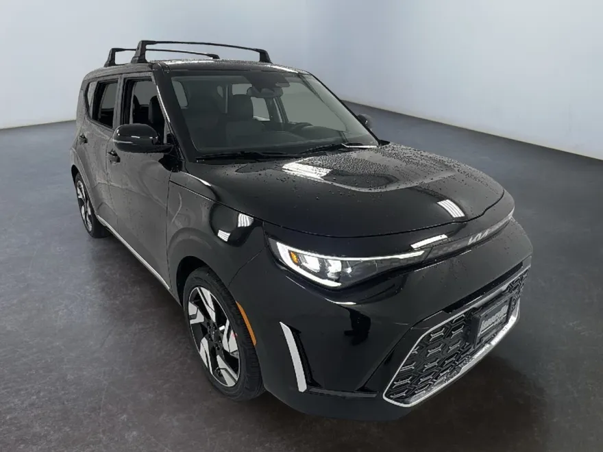 2025 Kia Soul GT-Line photo 1