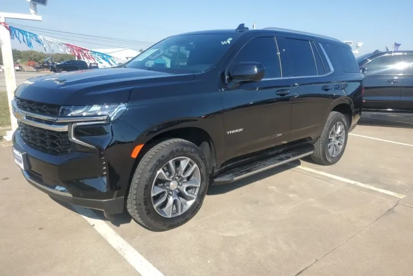 2024 Chevrolet Tahoe LS photo 1
