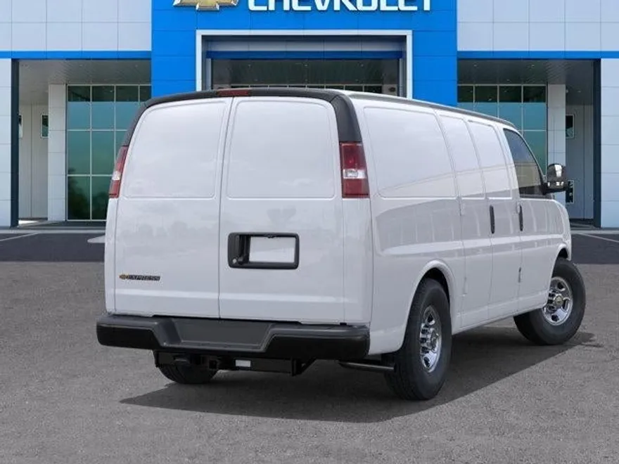 2025 Chevrolet Express Cargo 2500 photo 1