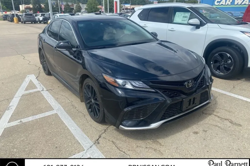 2023 Toyota Camry XSE photo 1