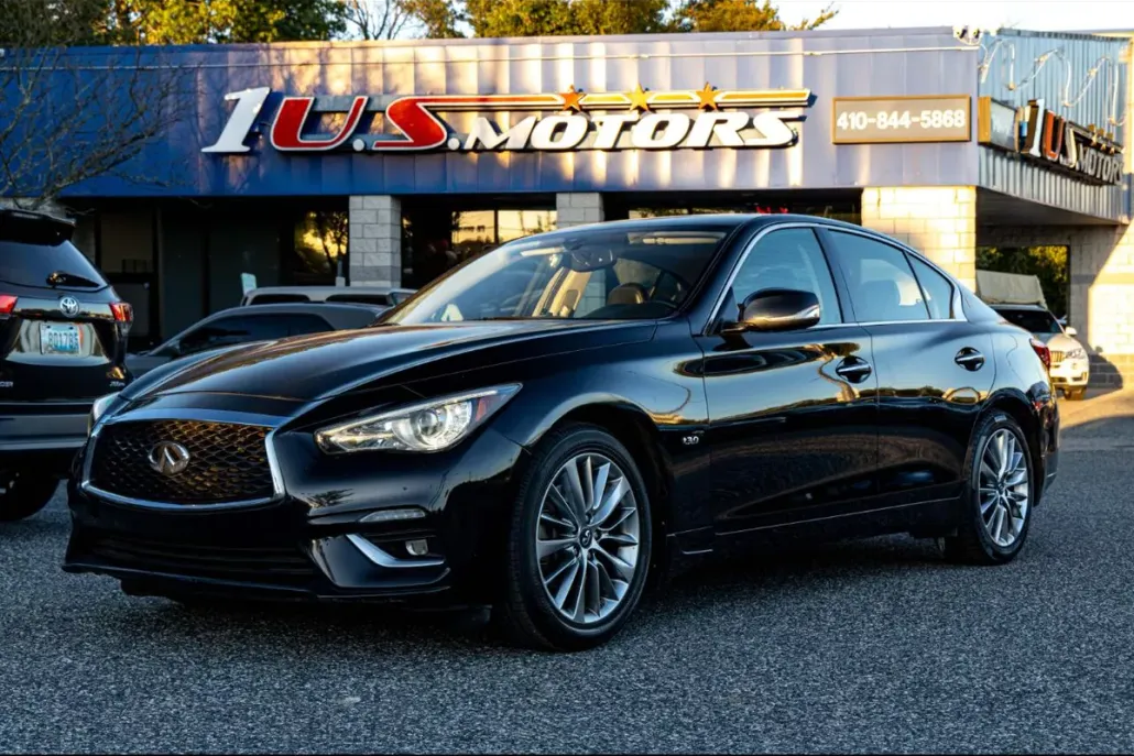 2018 Infiniti Q50 3.0t LUXE AWD photo 1