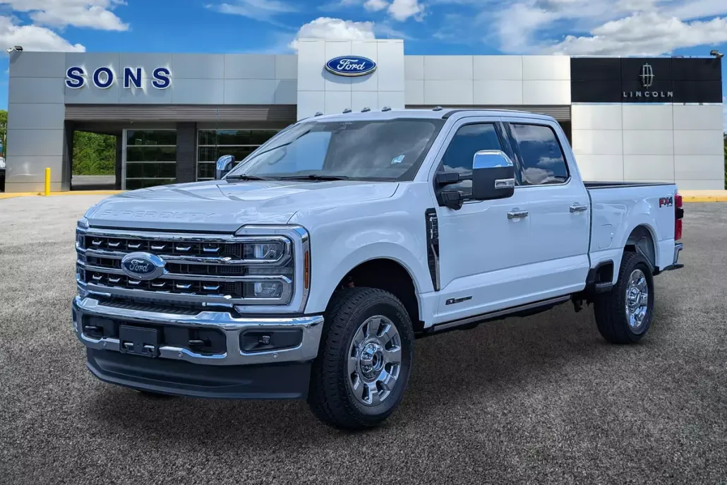 2025 Ford F-250 Lariat photo 1