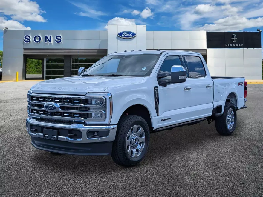 2025 Ford F-250 Lariat photo 1