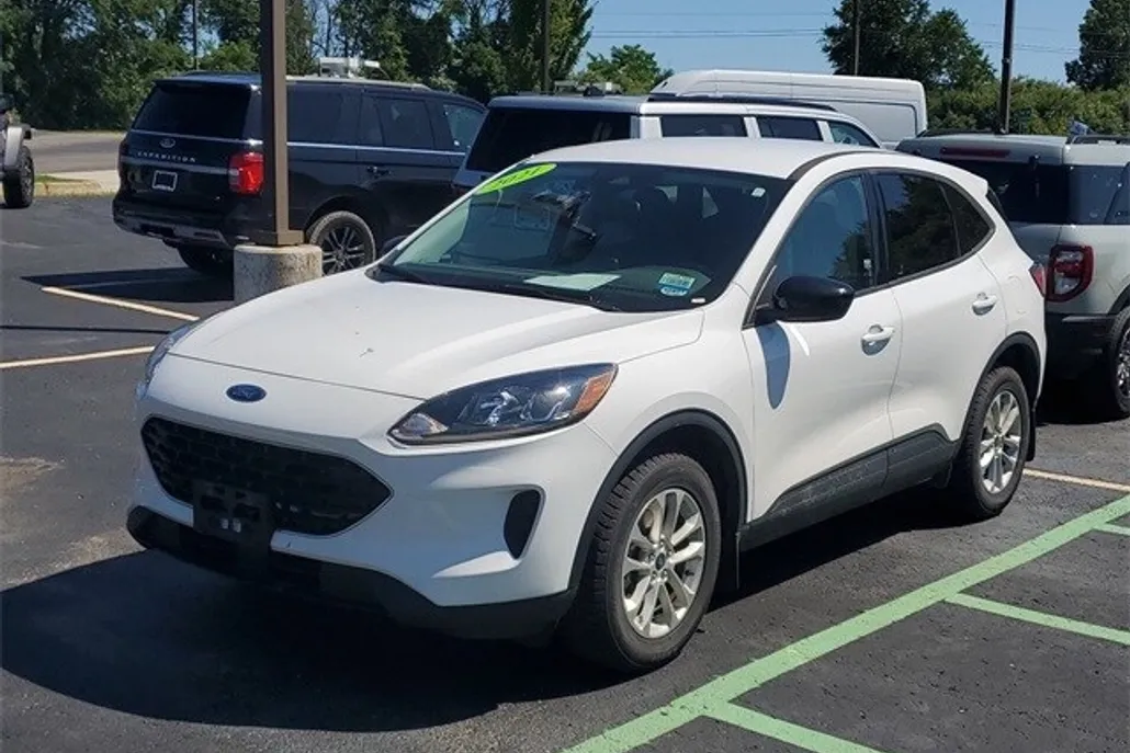 2021 Ford Escape SE photo 1