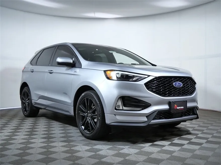 2024 Ford Edge ST photo 1