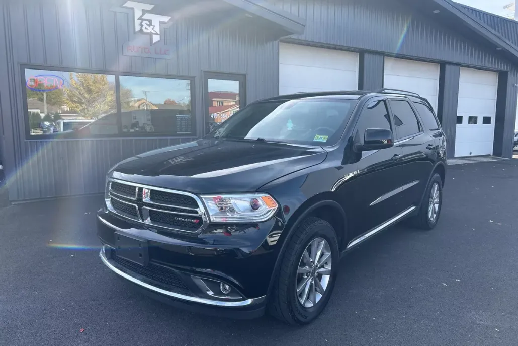2017 Dodge Durango SXT photo 1
