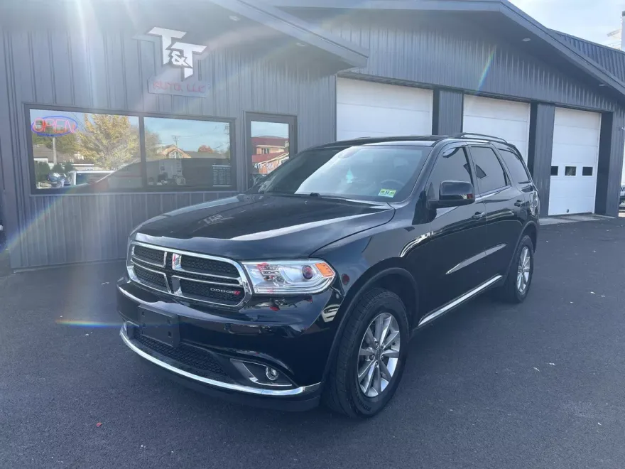 2017 Dodge Durango SXT photo 1