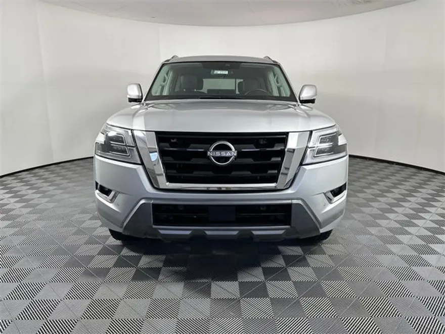 2023 Nissan Armada SL photo 1