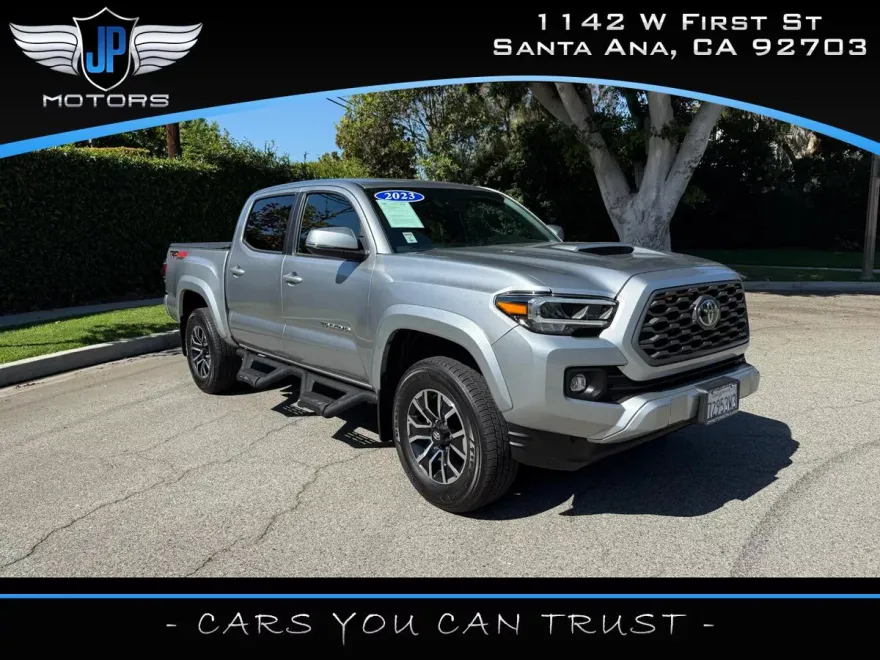 2023 Toyota Tacoma TRD Double Cab V6 photo 1