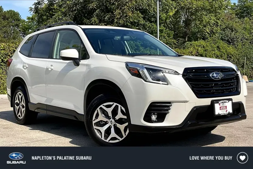 2024 Subaru Forester Premium photo 1