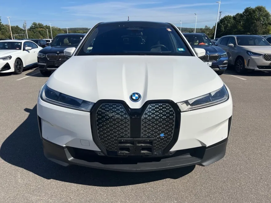 2024 Bmw iX photo 1