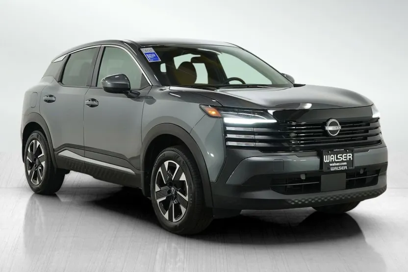 2025 Nissan Kicks SV photo 1