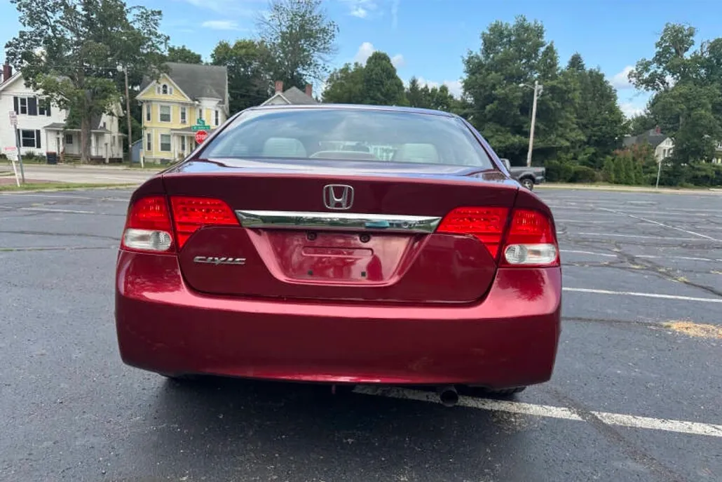 2011 Honda Civic LX photo 1