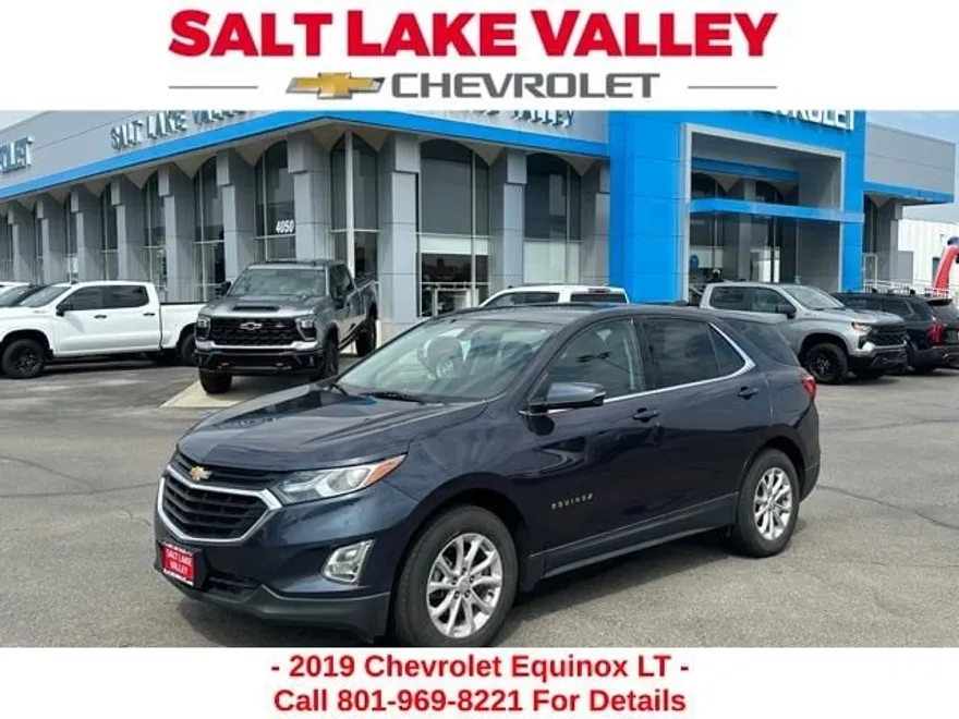 2019 Chevrolet Equinox LT photo 1