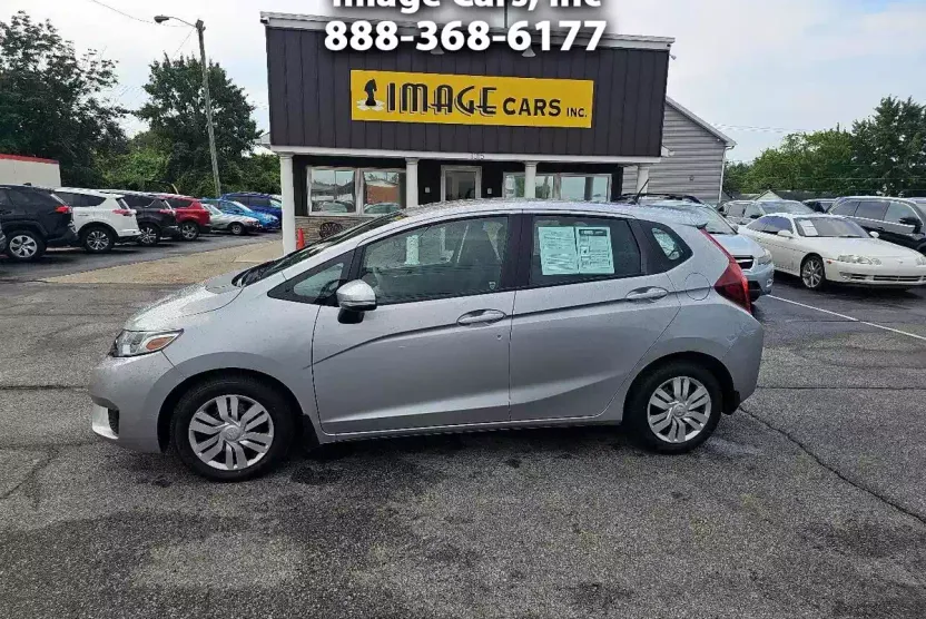 2017 Honda Fit LX photo 1