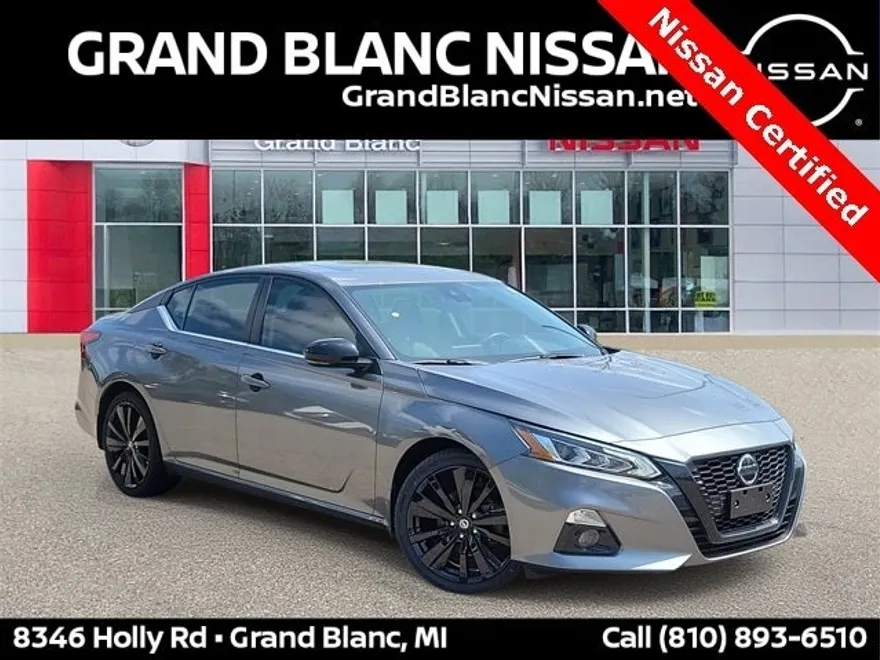 2022 Nissan Altima 2.5 SR photo 1