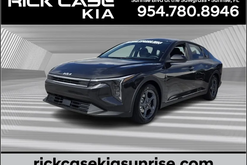 2025 Kia K4 LX photo 1