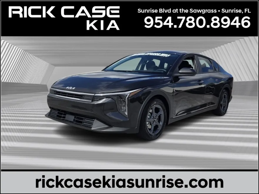 2025 Kia K4 LX photo 1