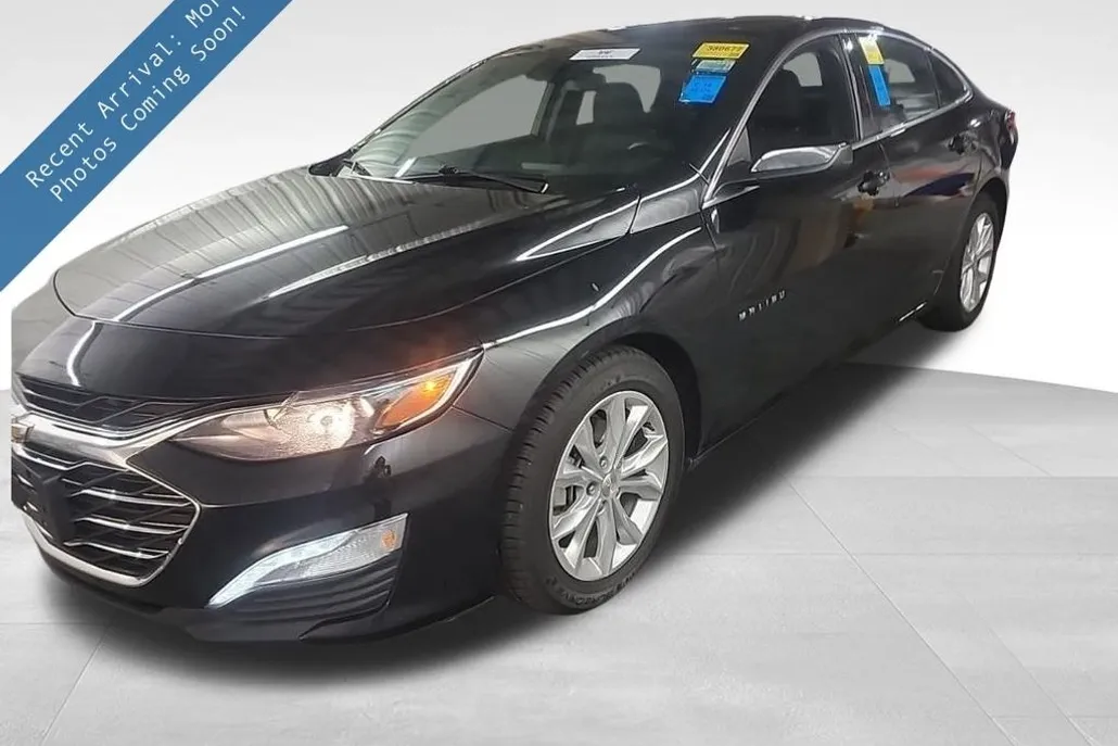 2021 Chevrolet Malibu 1LT photo 1