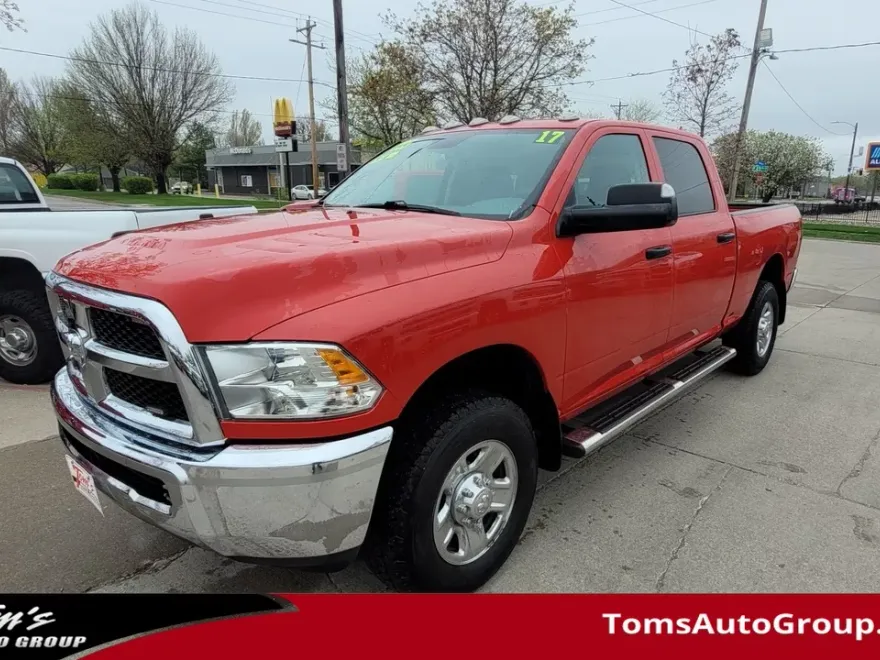 2017 Ram 2500 Tradesman photo 1