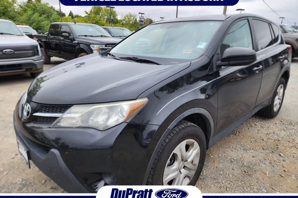 2014 Toyota RAV4 LE photo 1