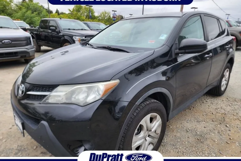 2014 Toyota RAV4 LE photo 1