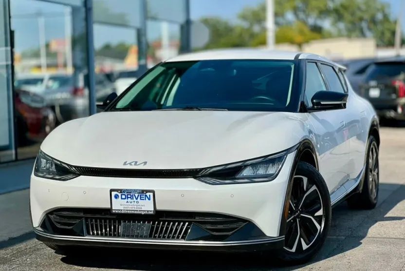 2022 Kia EV6 Wind photo 1