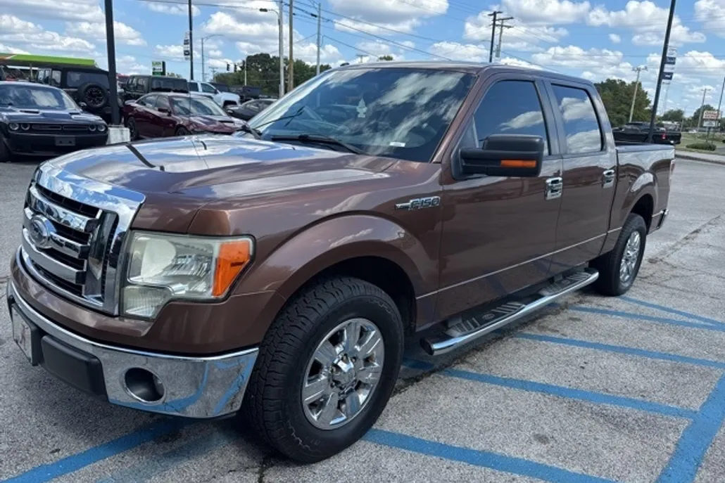 2012 Ford F-150 XLT photo 1