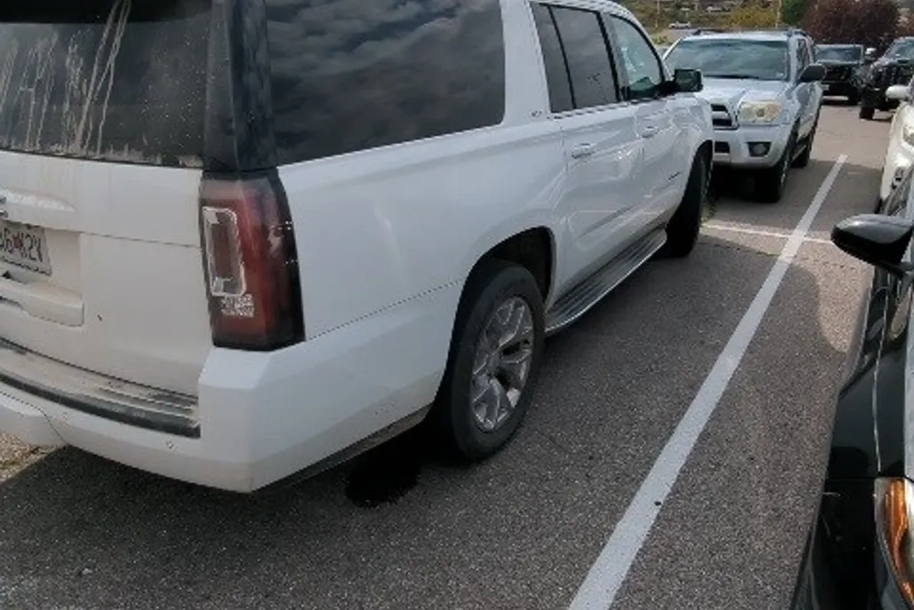 2015 Gmc Yukon XL SLT 1500 photo 1