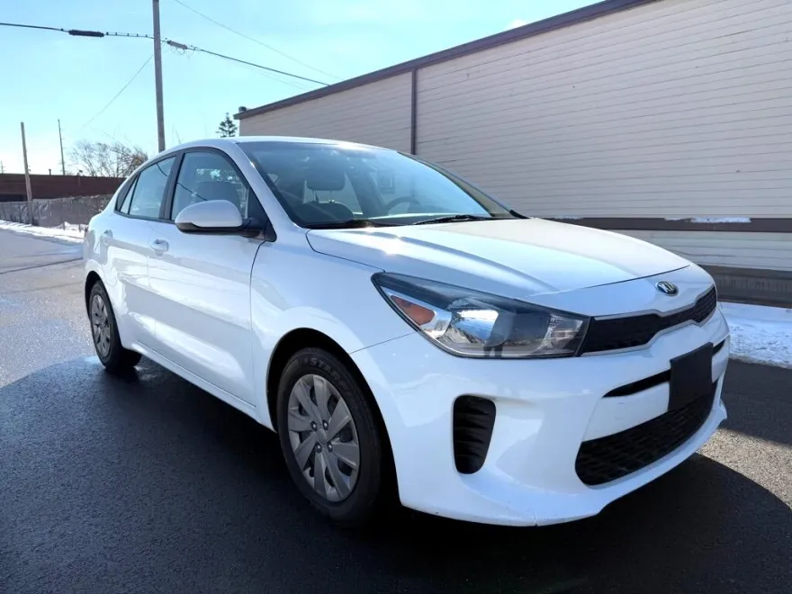 2020 Kia Rio LX photo 1