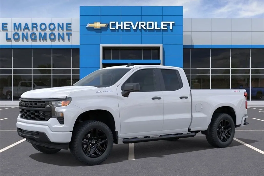 2026 Chevrolet Silverado 1500 Custom photo 1