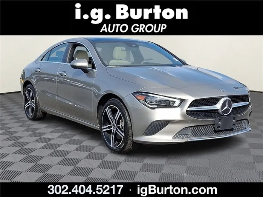 2021 Mercedes Benz CLA 250 4MATIC photo 1
