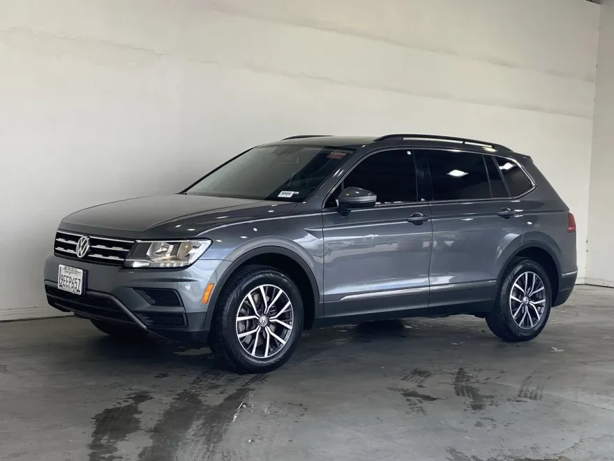 2020 Volkswagen Tiguan SE photo 1