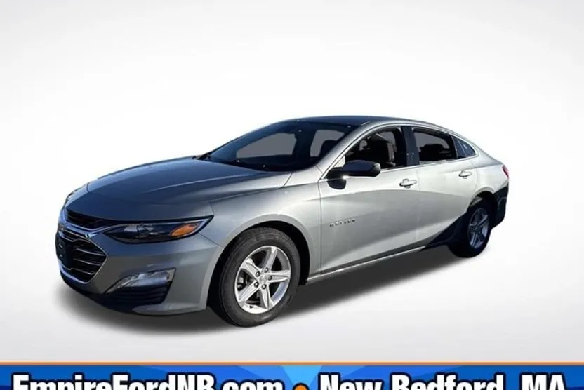 2024 Chevrolet Malibu 1LT photo 1