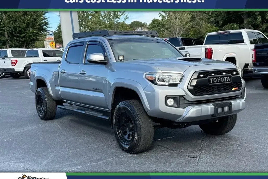 2016 Toyota Tacoma SR5 photo 1