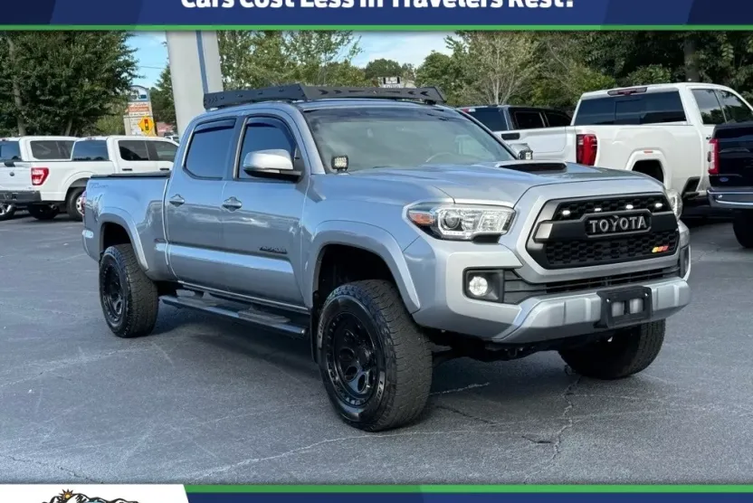 2016 Toyota Tacoma SR5 photo 1