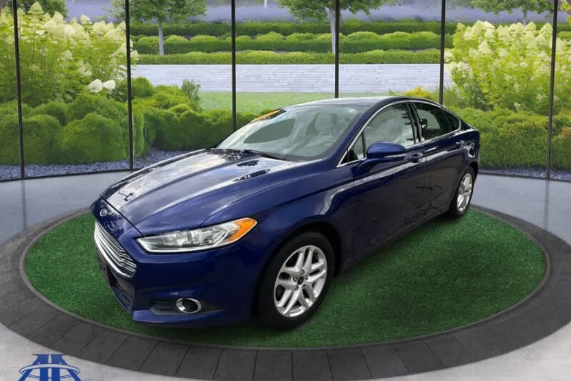 2016 Ford Fusion SE photo 1