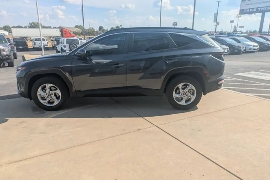 2023 Hyundai Tucson SEL photo 1