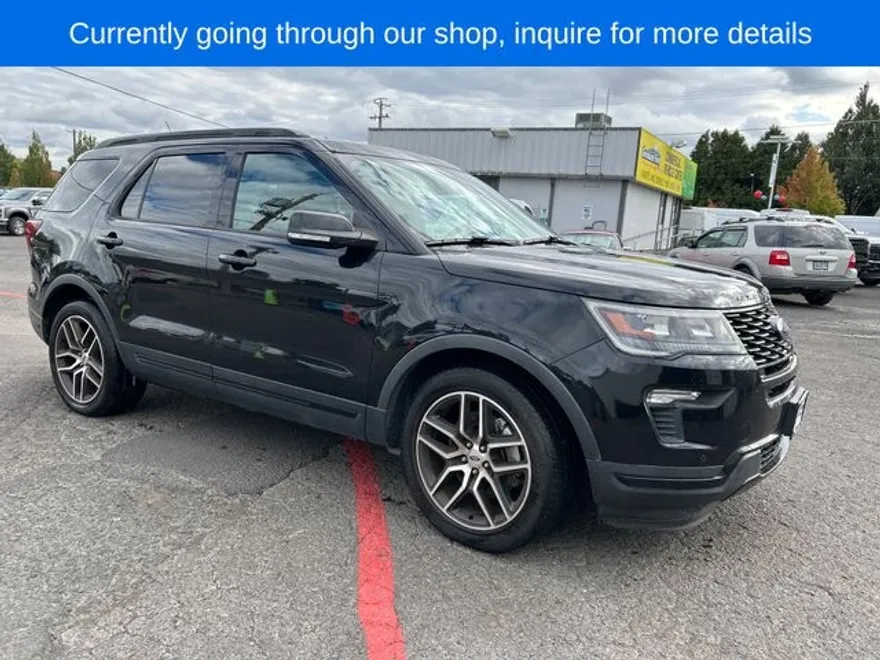 2019 Ford Explorer Sport photo 1