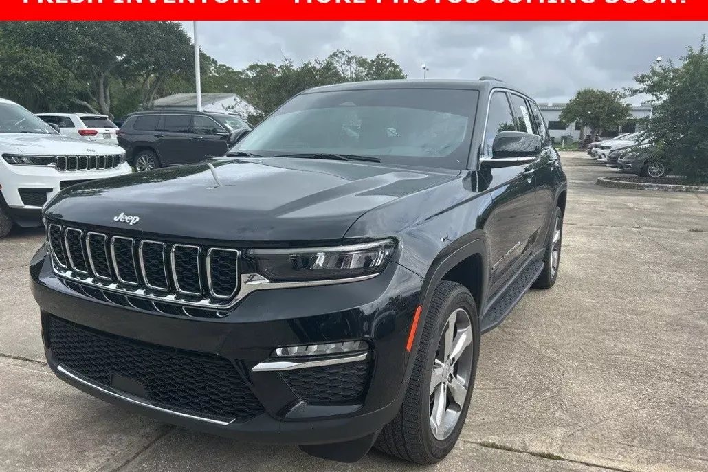2022 Jeep Grand Cherokee Limited photo 1
