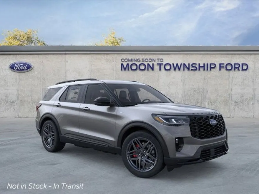 2025 Ford Explorer ST-Line photo 1