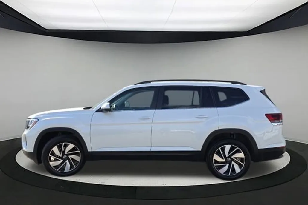 2026 Volkswagen Atlas SE Technology photo 1