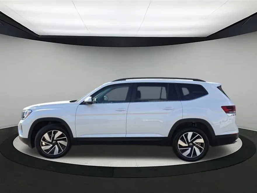 2026 Volkswagen Atlas SE Technology photo 1