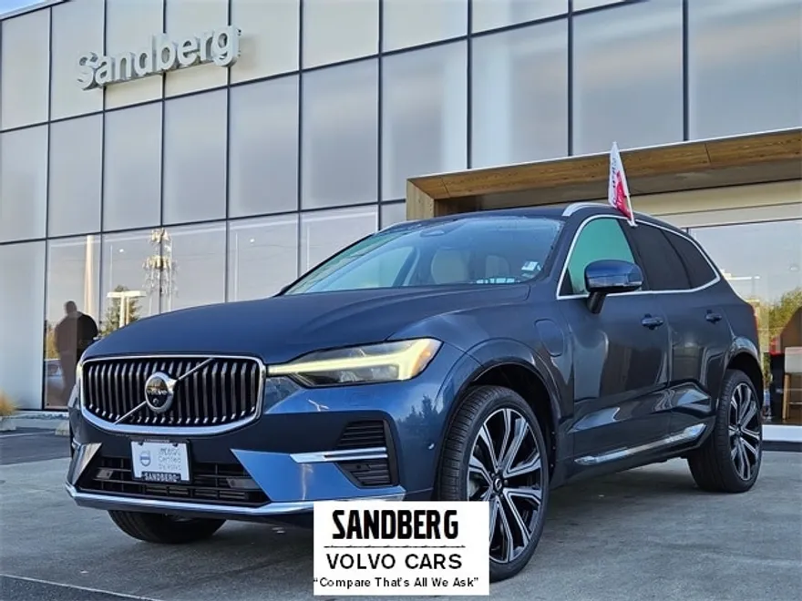 2023 Volvo XC60 Recharge Hybrid Ultimate photo 1